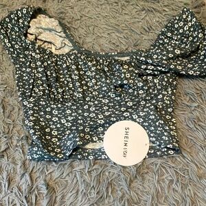 Green floral crop top